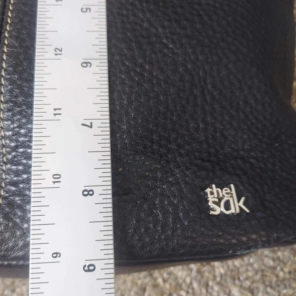 The Sak Black Pebbled Leather Crossbody Bag Contrast Stitching MCL_TS_IO 4944CWH